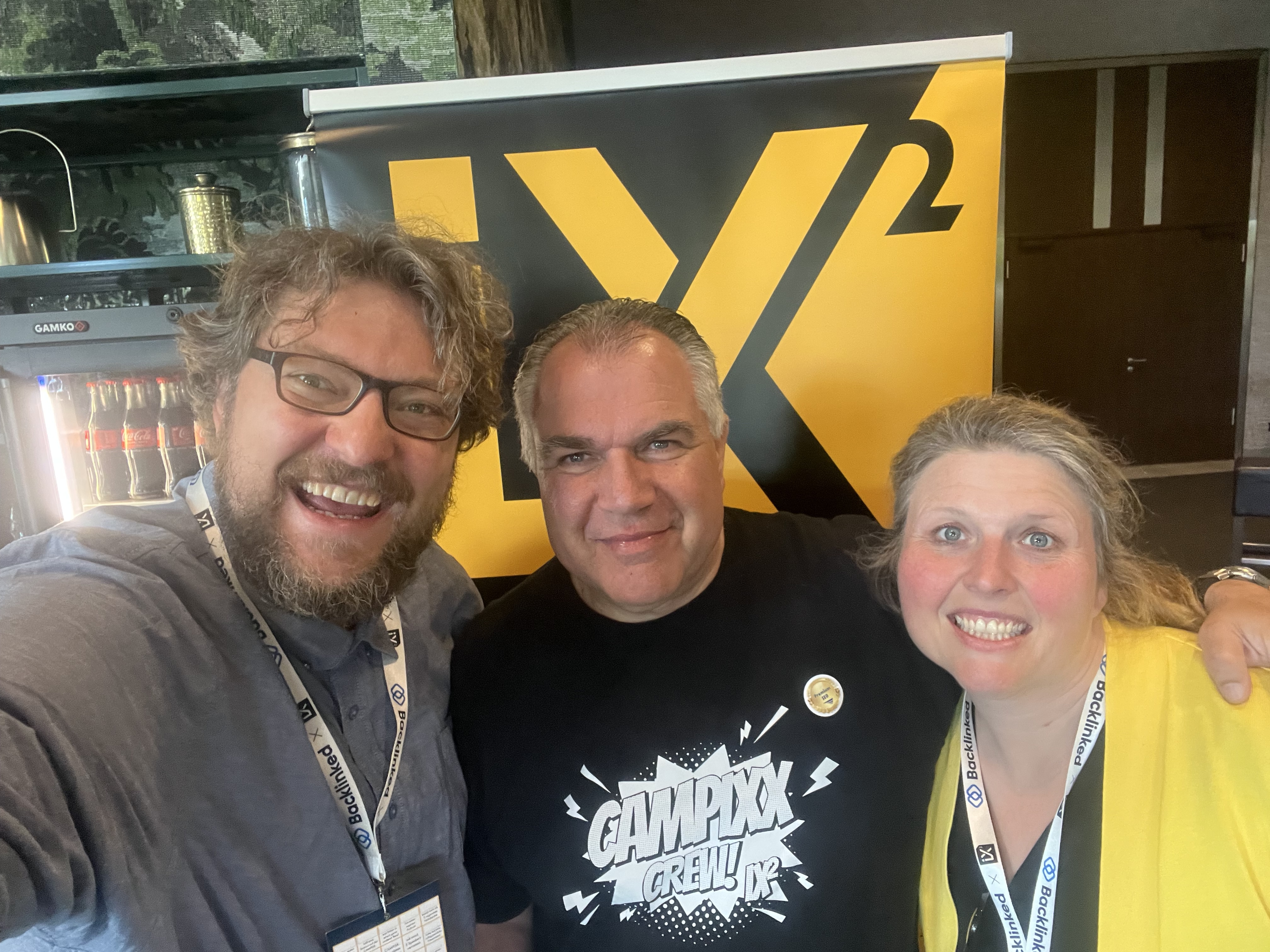 Yvonne Schäfer-Muhr als Teil der Campixx Crew, SEO-Community unter Freunden